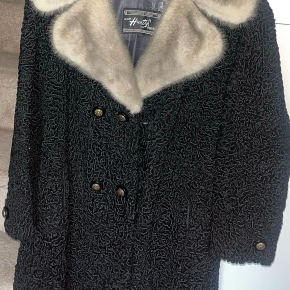 Vintage Persian Lamb coat with Mink fur Trim - Picture 3 of 6